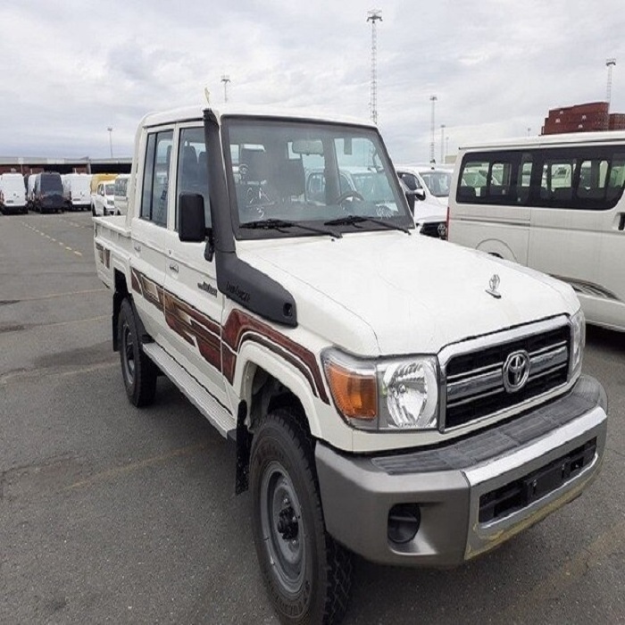 Toyota Hilux 4x4 pick up double cabin for sale