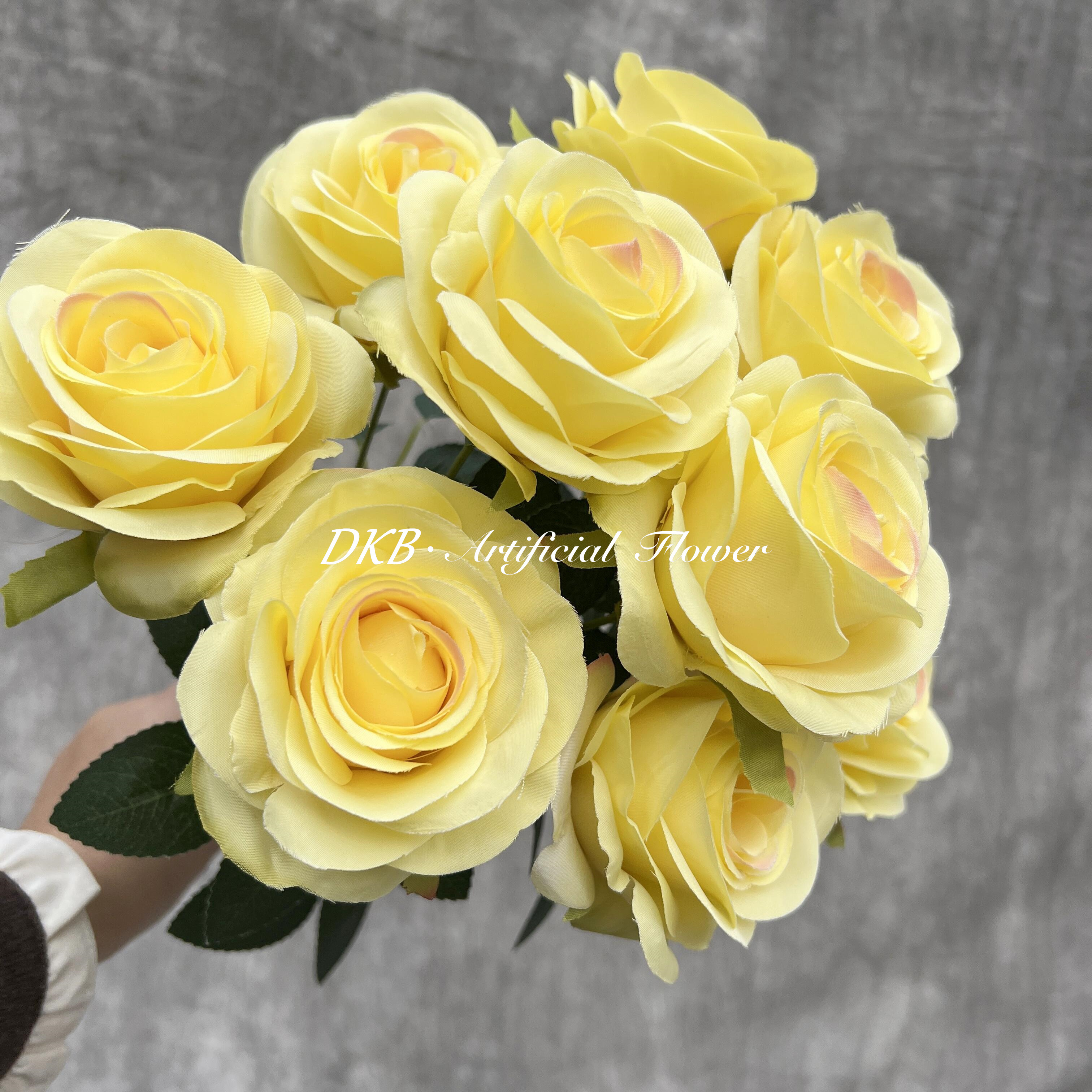 DKB artificial flowers factory Wholesale Mother's Day Valentine's Day gifts in stock bouquet flower wedding bridal roses