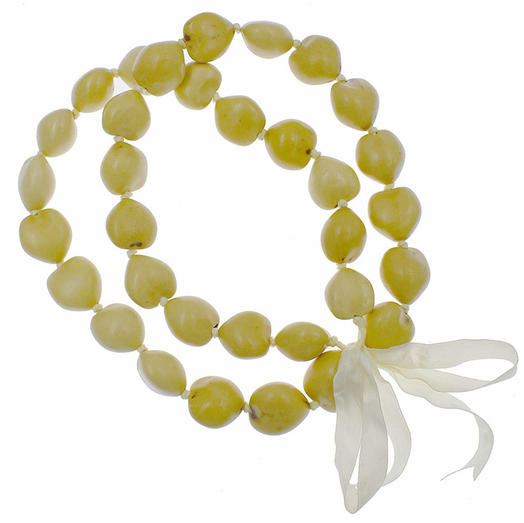 HAWAIIAN KUKUI NUT LEI NECKLACE IN NATURAL COLORS