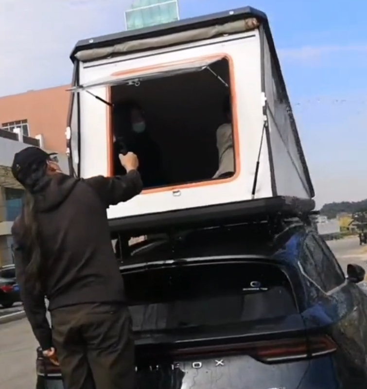 Roofnest Sparrow Adventure rooftop tent