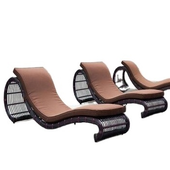 Adjustable Pool Chaise Lounge Chair Outdoor Patio Furniture PE Wicker Cushion Pool Furniture Patio Sun Loungers Chair