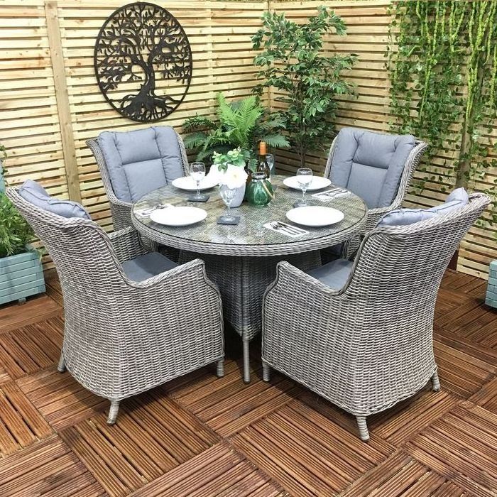 Wicker PE white rattan outdoor/indoor furniture with 6 chairs and table for your family