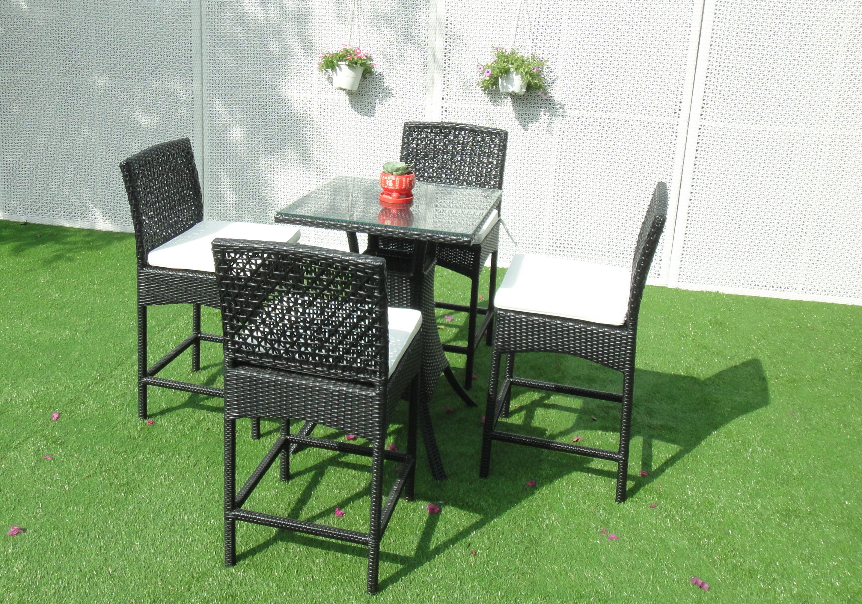 4 Seater Bar Set With Wicker Table Finished With Clear Tempered Glass Top For Outdoor Patio Garden Poolside Backyard