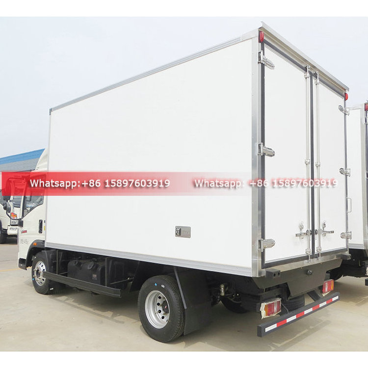 Good Quality HOWO Fish and Meat Transport Refrigerated Truck 5-7Tons Cold Van Trucks Whatsapp +86 15897603919