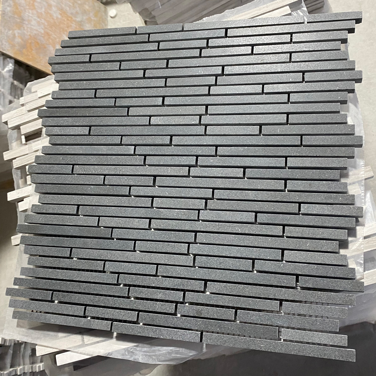 Random Long Thin Strip Dark Grey Natural Slate Mosaic Floor Tile Pavers