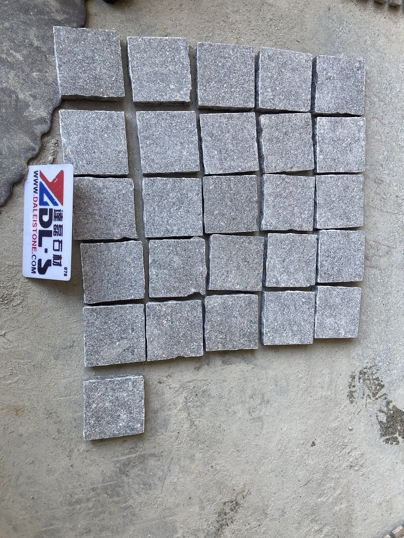 High Quality Natural Stone Cobblestone Green Grey Red Porphyry Cobble Stone Pavers Price