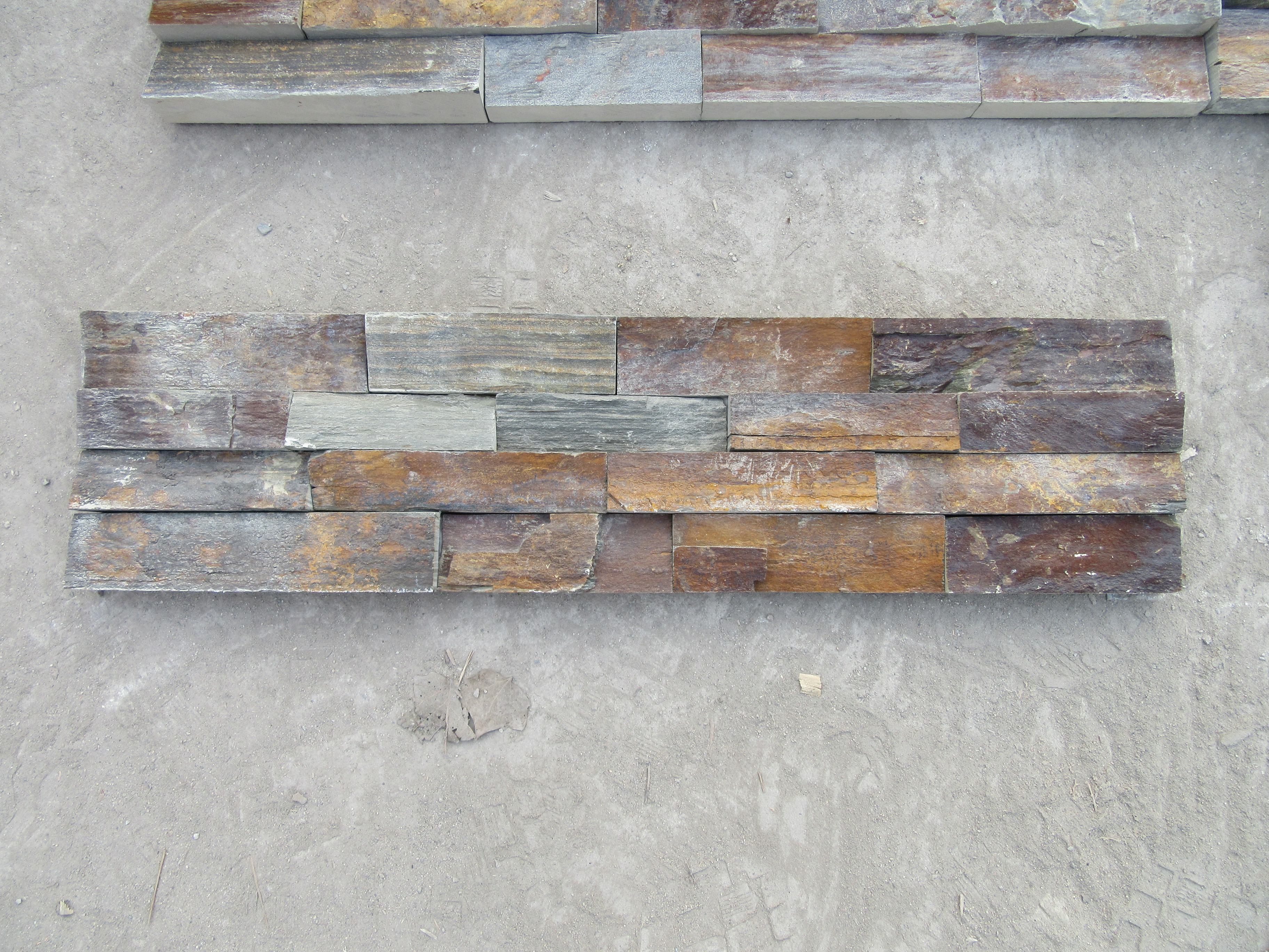 Rusty Natural Slate Bathroom Wall Panels Culture Stacked Stone Veneer Panel