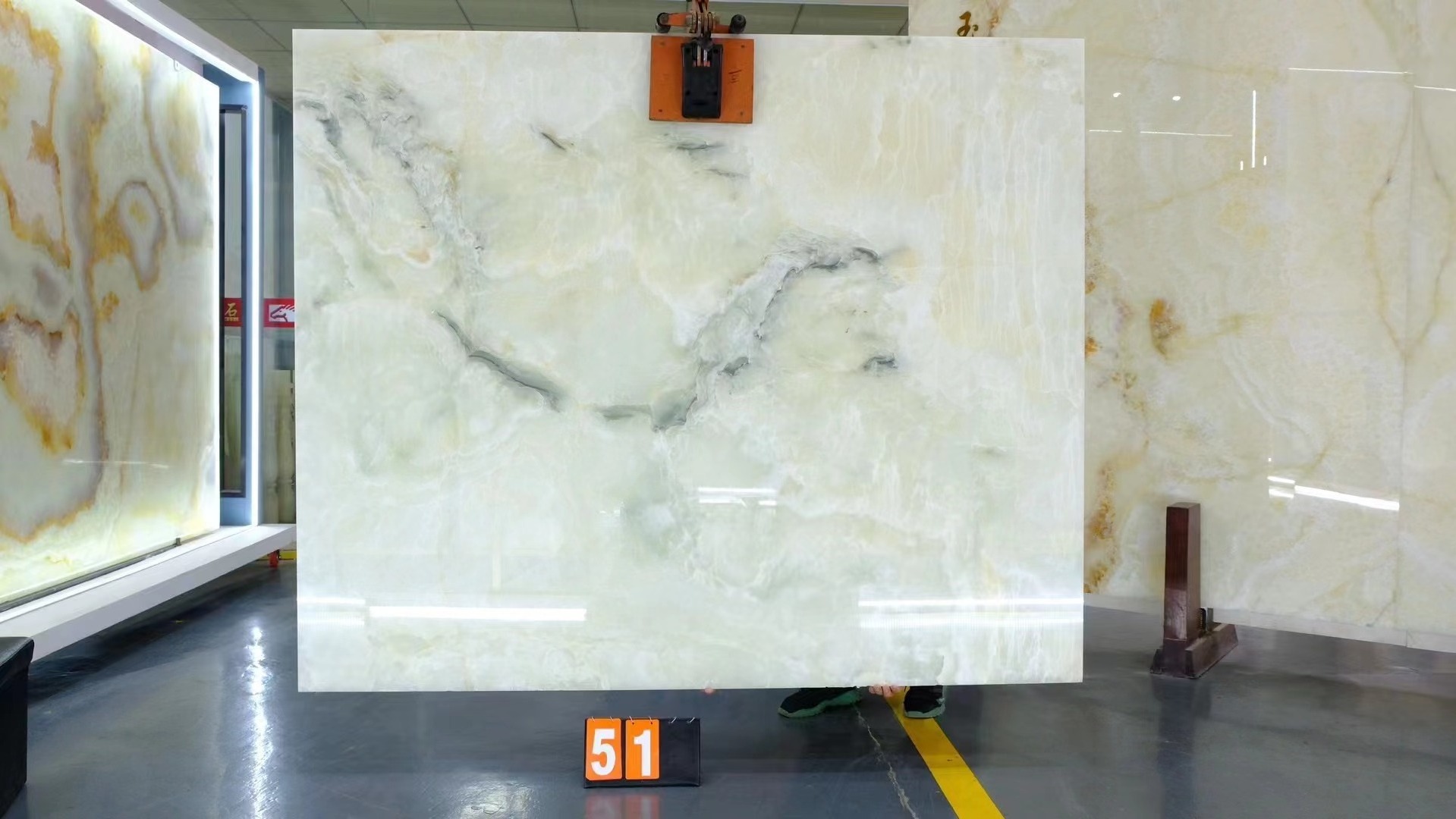 Translucent Natural White Onyx Backlit Marble Onyx Stone Slab Wall Panel