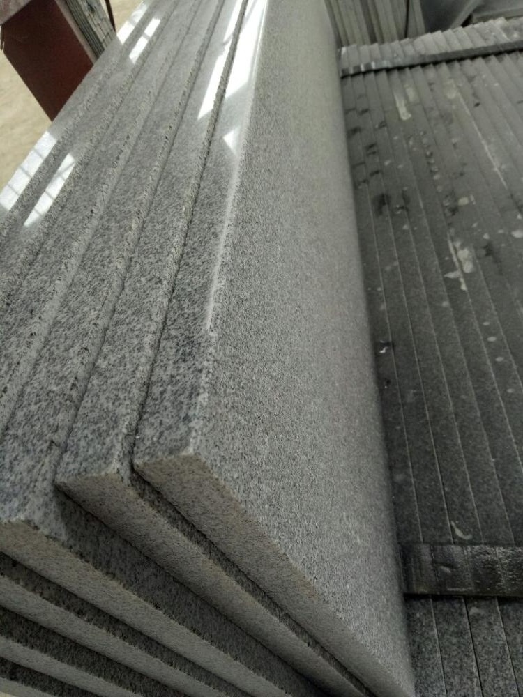 Cheap Chinese Granite G633 Light Grey Granite Slab Price