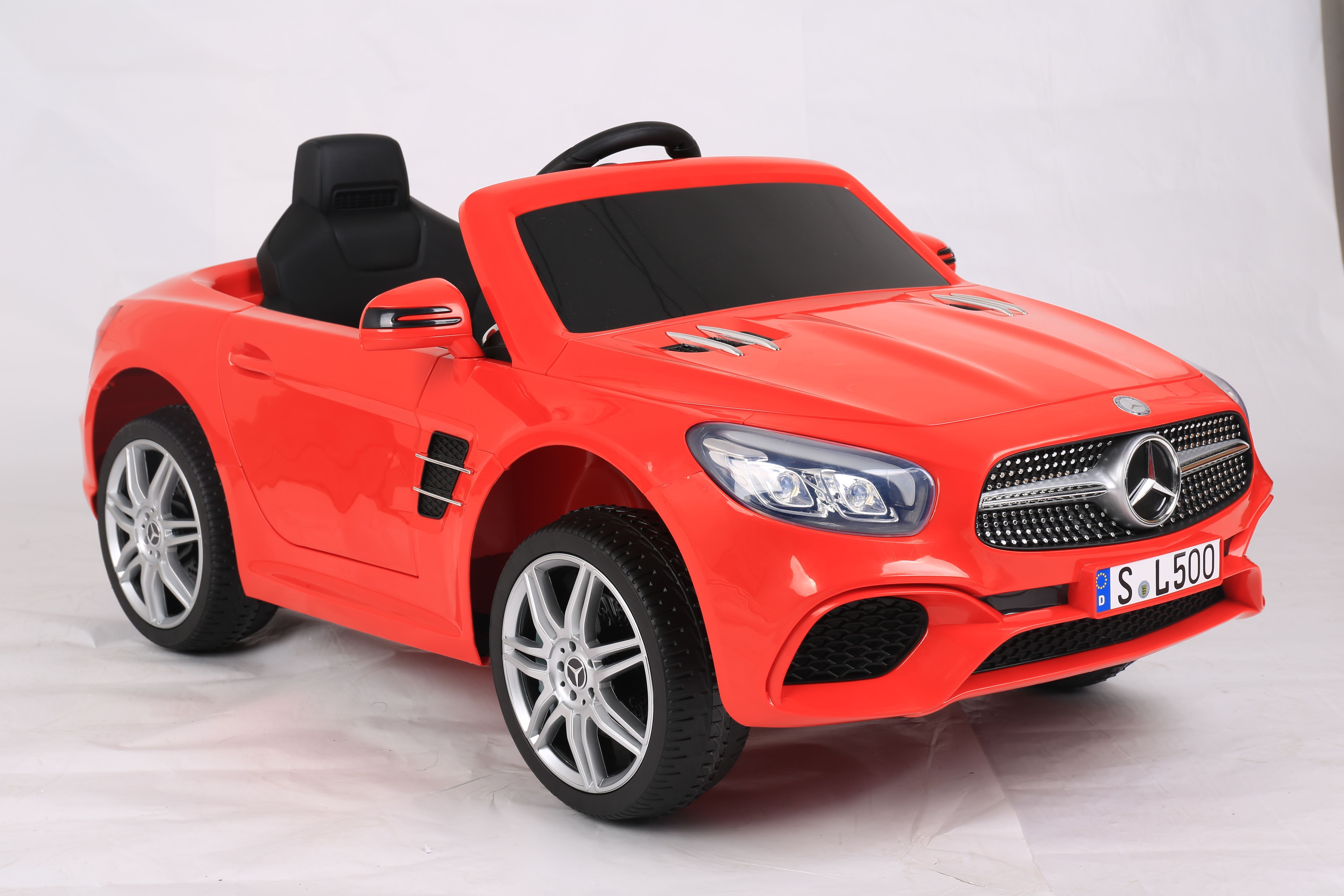 Factory licensed ride-on car with 2.4G remote control white baby ride on car girl kids pink electric ride-on toys car to drive