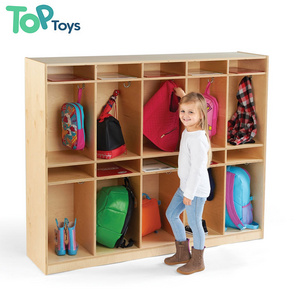 Top Kindergarten Preschool Classroom Furniture Bag Clothes Preschool Wooden Modern Kid Bookcase Dress Up Storage