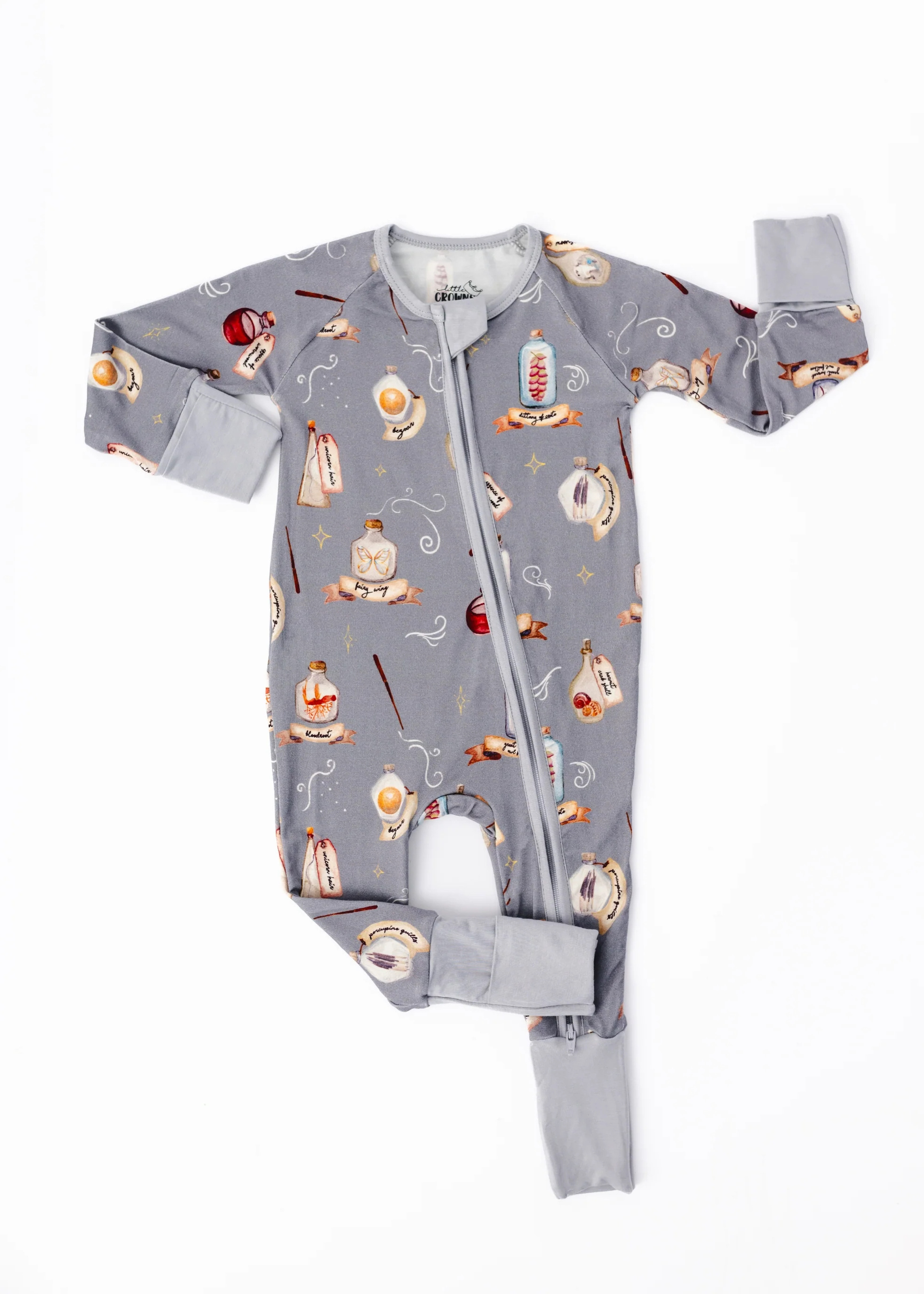 Wholesale Custom Print Best Seller Bamboo fiber Zip Baby Sleepsuit Soft Breathable Footie Romper Cartoon Printed Baby Rompers