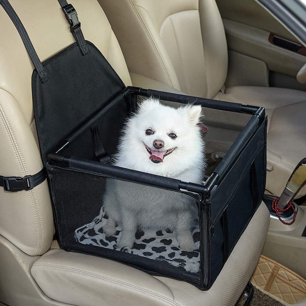 Portable Luxury Pet Booster Car Seat for Small Medium Dogs with Seat Belt Dog Carrier Safety Stable Dog Car Seat Bag