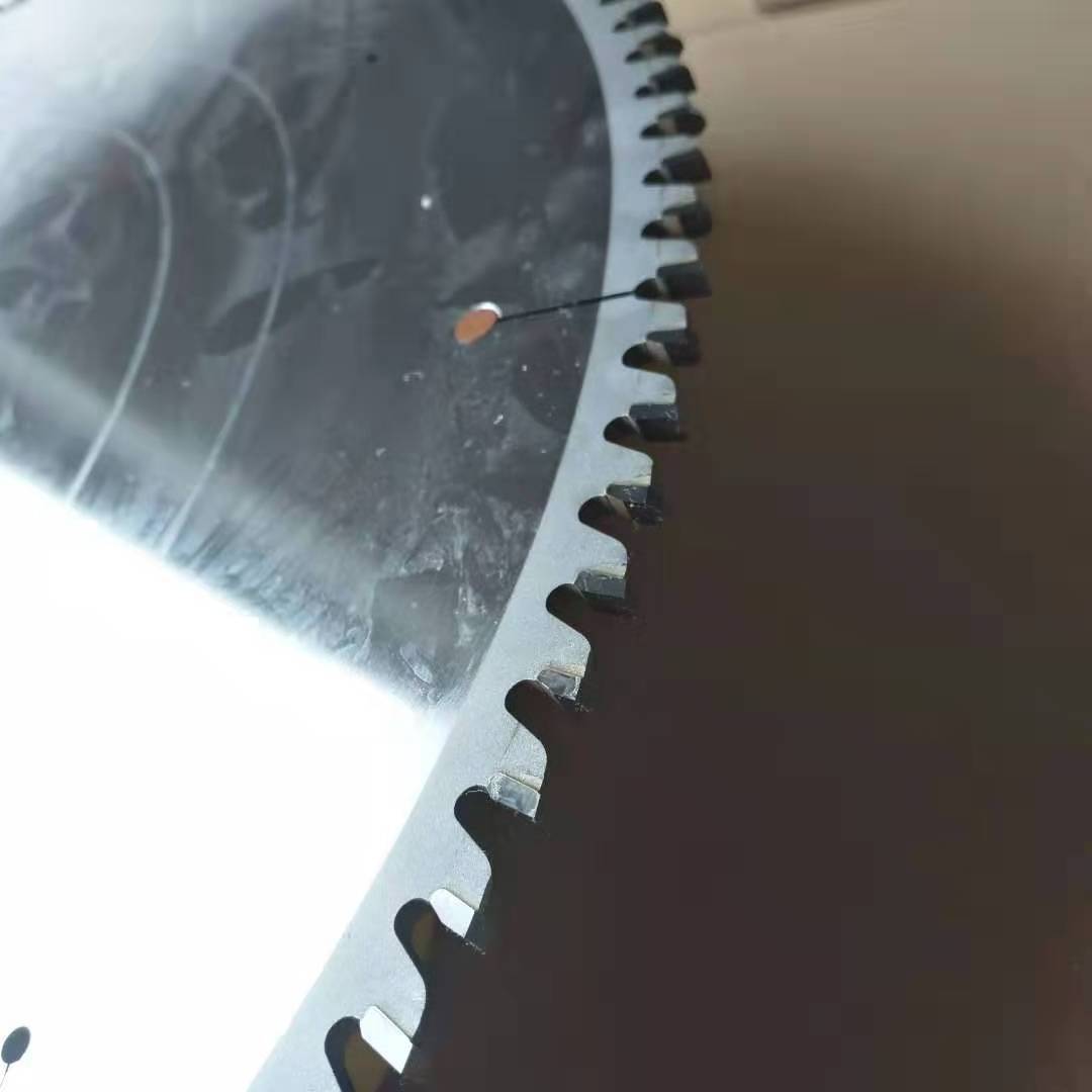 carbide tipped circular saw blades for wood and aluminum cutting