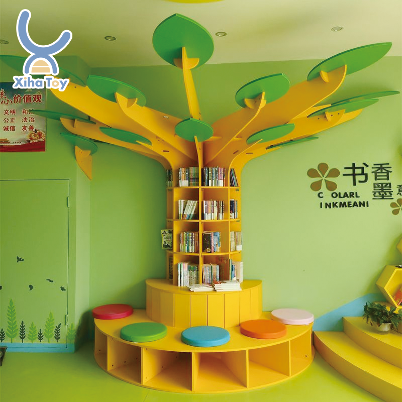 XIHA Creative Library Kindergarten Tree Shaped Floor Decoration Bookshelf And Daycare Montessori Furniture Set