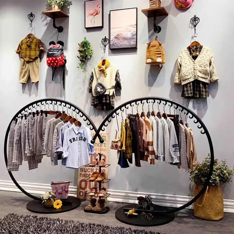 Clothes shop display racks shelf round side hanging clothes rack C shape gold clothing rack