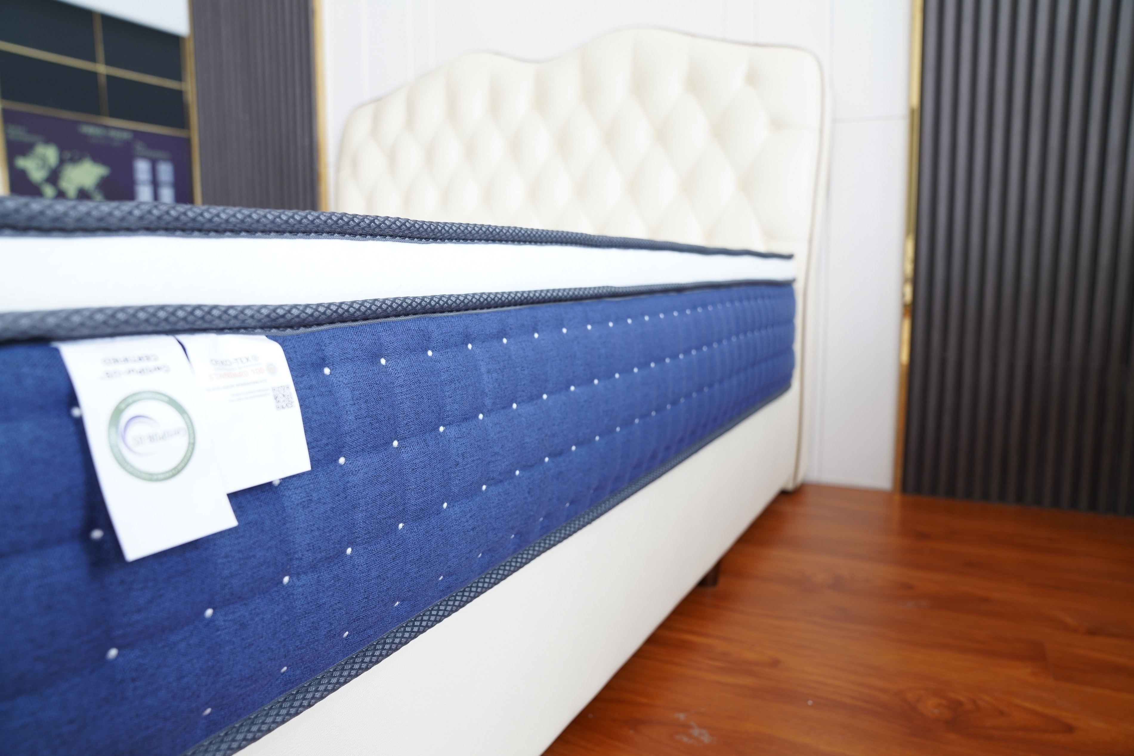 2020 hot selling sleepwell 50 density gel memory foam and latex mattress orthopedic 7 zoned mattresses