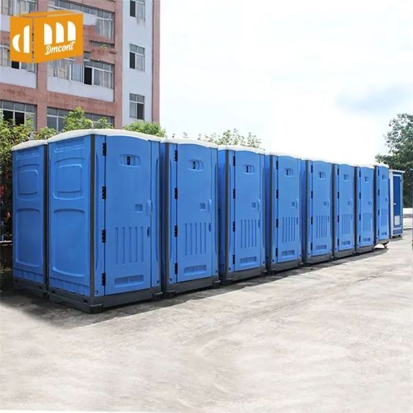 Dreammaker China Outdoor Public Mall HDPE Portable Camper Toilet Mobile Movable Toilets WC Trailer Porta Potty Camping For Sale