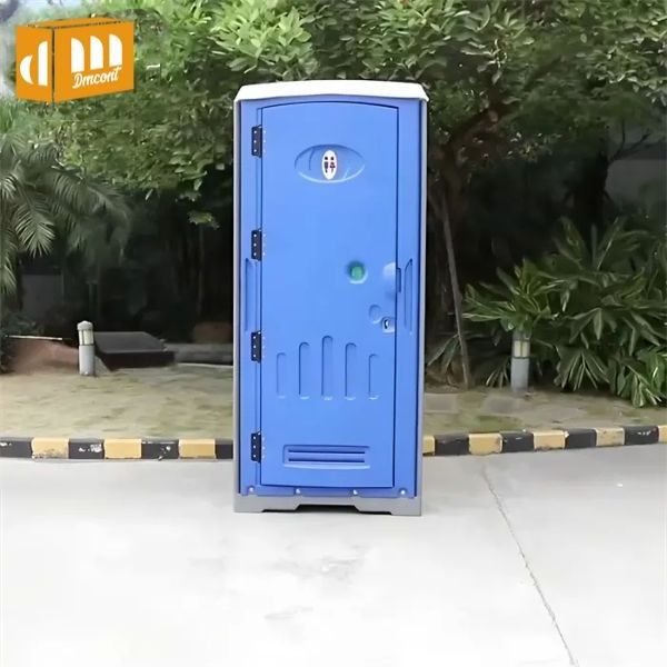 Dreammaker China Outdoor Public Mall HDPE Portable Camper Toilet Mobile Movable Toilets WC Trailer Porta Potty Camping For Sale