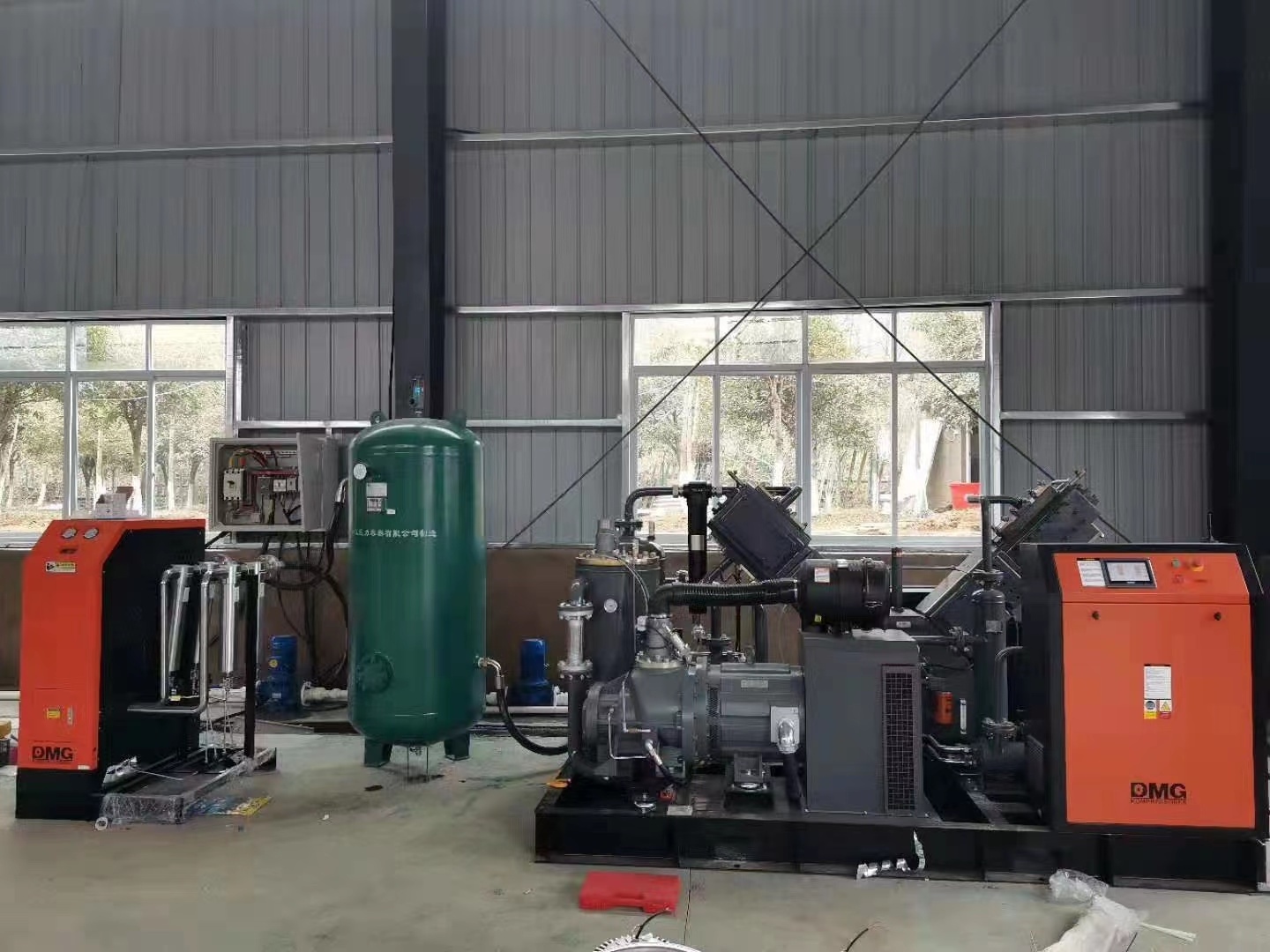 Medium Pressure Oil Free Air Compressor With Reliablity And Economy For PET Industry