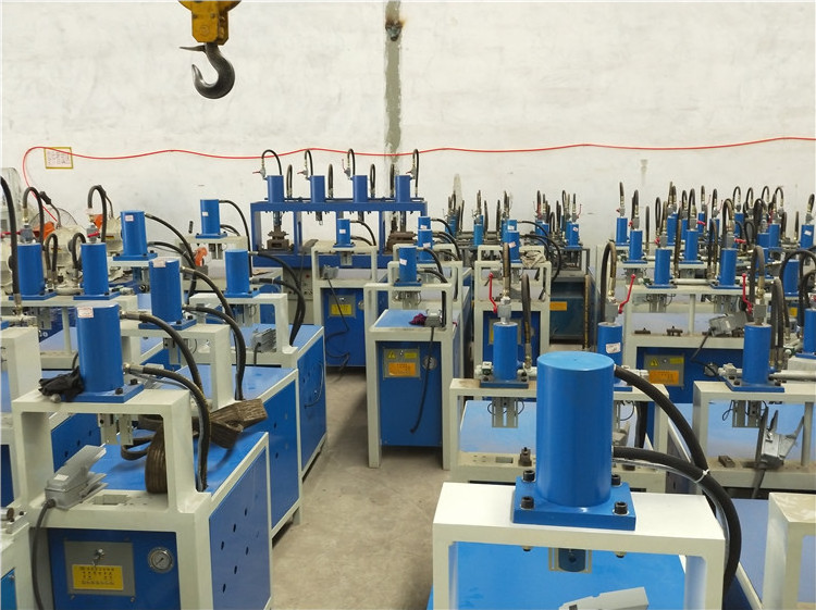 Pipe Hole Punch Cnc  Steel Square Tube Hydraulic Punching Machine