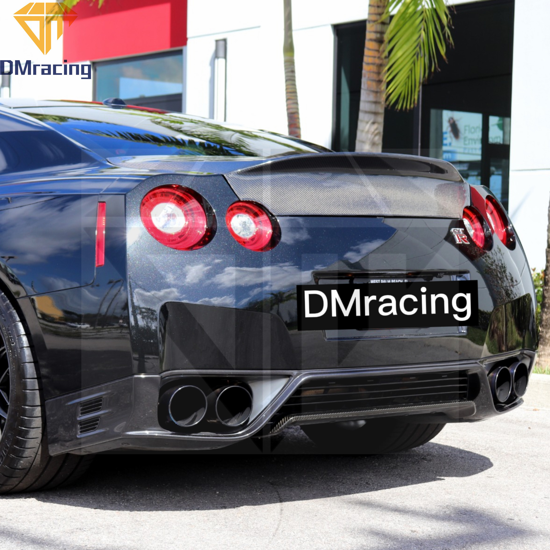 DO LUCK STYLE CARBON FIBER REAR TRUNK FOR NISSAN GTR R35