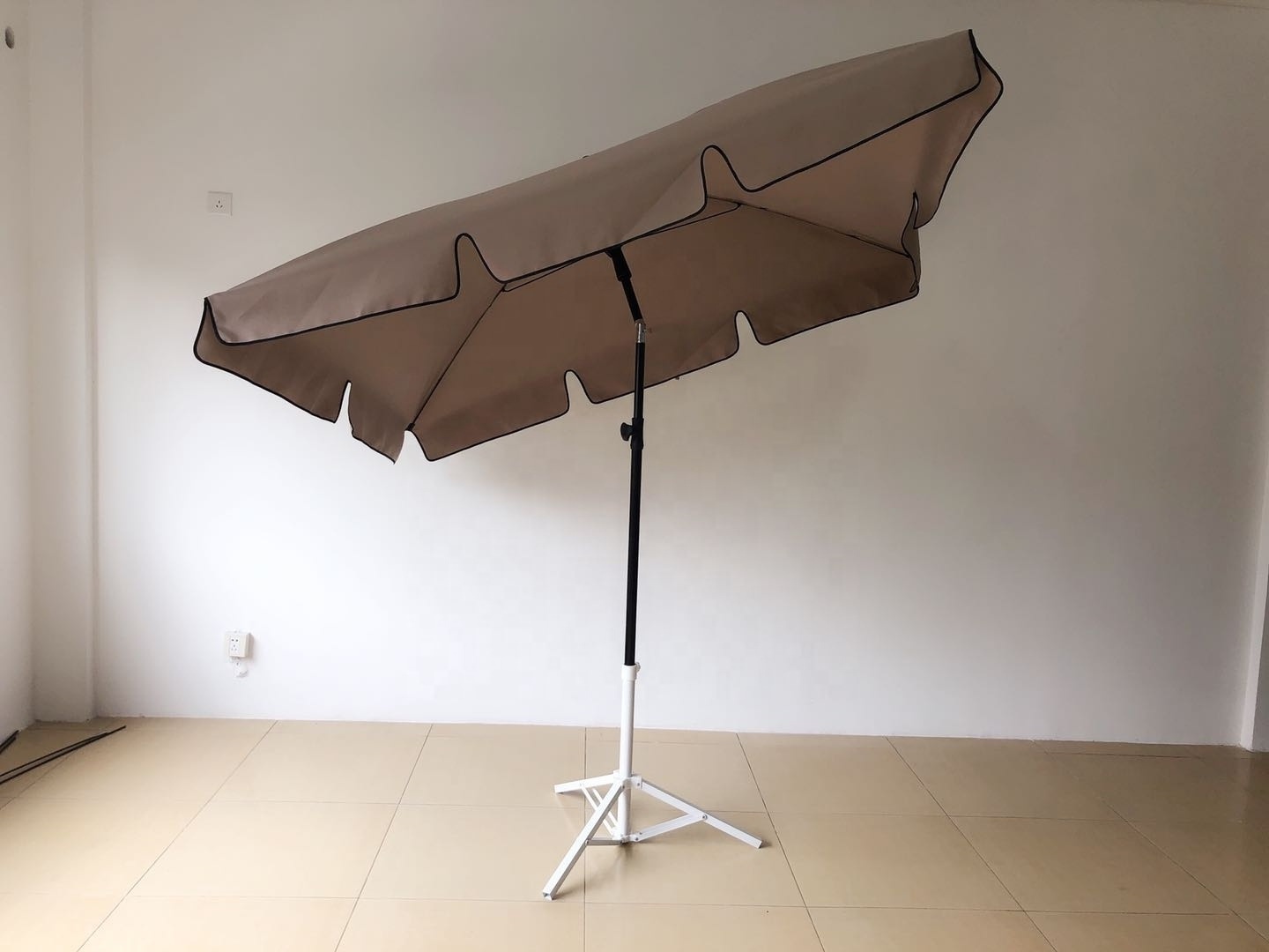 Rectangle Waterproof Beach Umbrella Polyester Parasol UV 50+ With Tilt