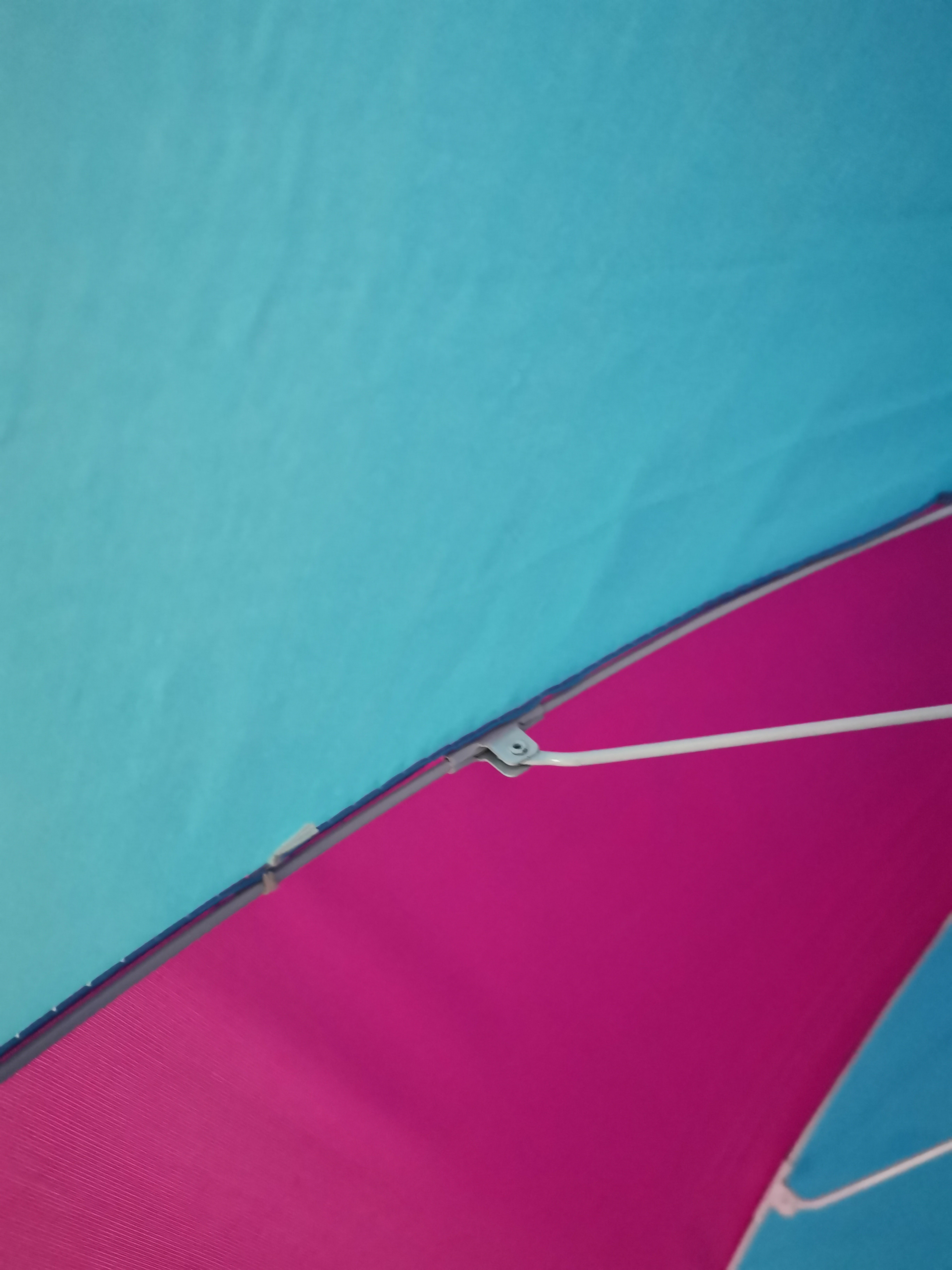 Promotion Polyester Taffeta Beach Umbrella,stock Cheap Umbrella Outdoor Furniture Umbrella on Sale Customized with Logo 2.7mm 8K