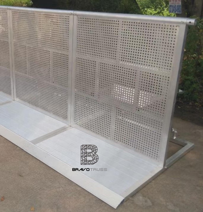 Hot Sell Temporary Perimeter Fencing Pedestrian Activity  Mojo Barrier Crowd Control Barrier Concert