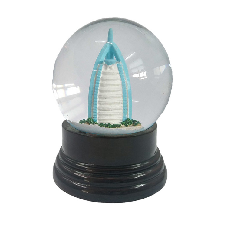 Customized resin building water ball dubai souvenir luxury snow globe