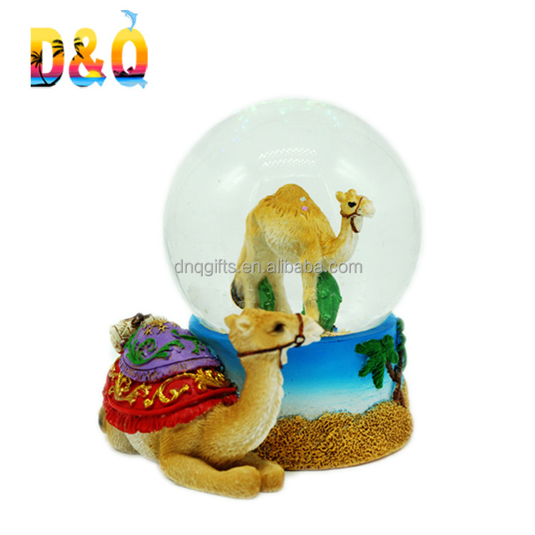 Custom dubai souvenirs resin camel snow globe