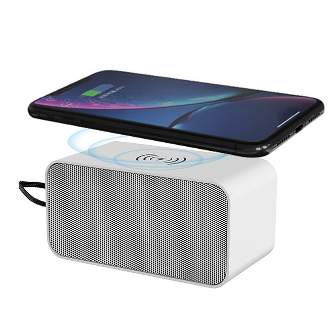 Customs Factory Metal Mesh Mini Woofer Bocinas 5W 15W QI certified Wireless Charger Portable AUX Bluetooth Speakers