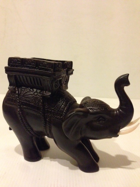 Thai elephant resin with light holder and tusk home decor accessories luxury room decor from Thailand