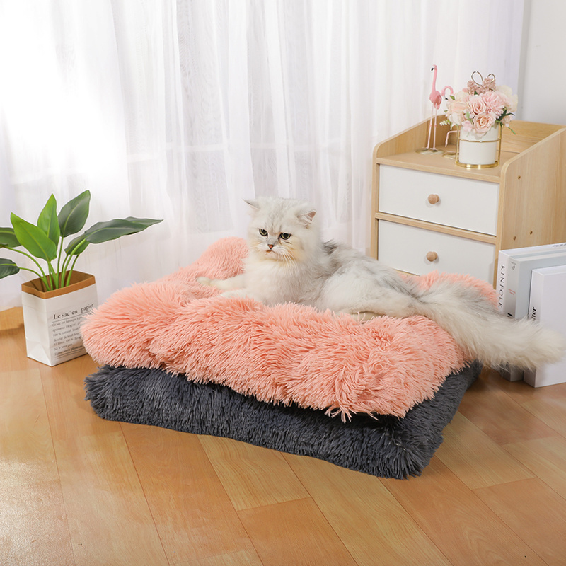 Soft Pet Mats Pads with Anti-Slip Bottom Customized Dog Matress Warm Dog Mat for The Car