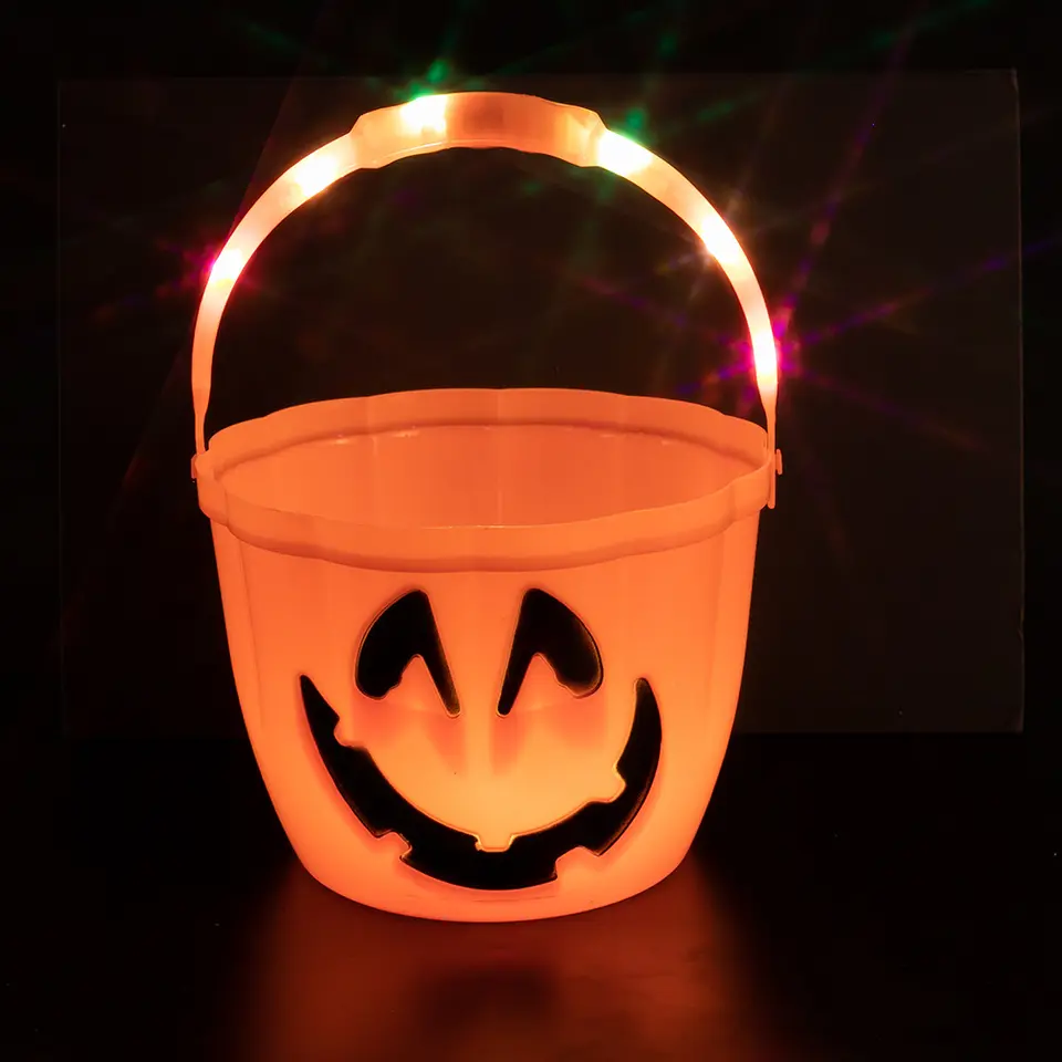 Halloween Decor Treat Bucket Led Flash Pumpkin Bucket Light up Portable Plastic Pumpkin Barrels Candy Bucket For Kids