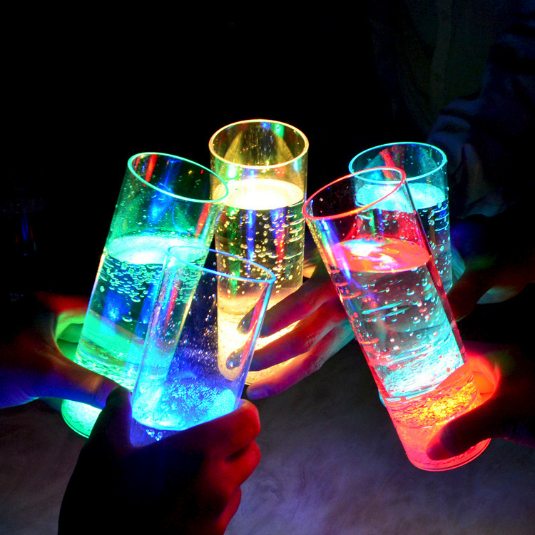 Light up Shot Glasses Favors Adults Shot Cups for Party LED Flash Light up Drinking Glasses Giveaways DY >10 Minimalist Plastic