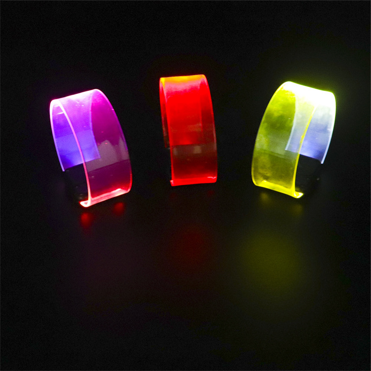 Customized Logo Engraved Cuff Music Beat Magnet Led Flashing Light Up Bracelet for party supplies