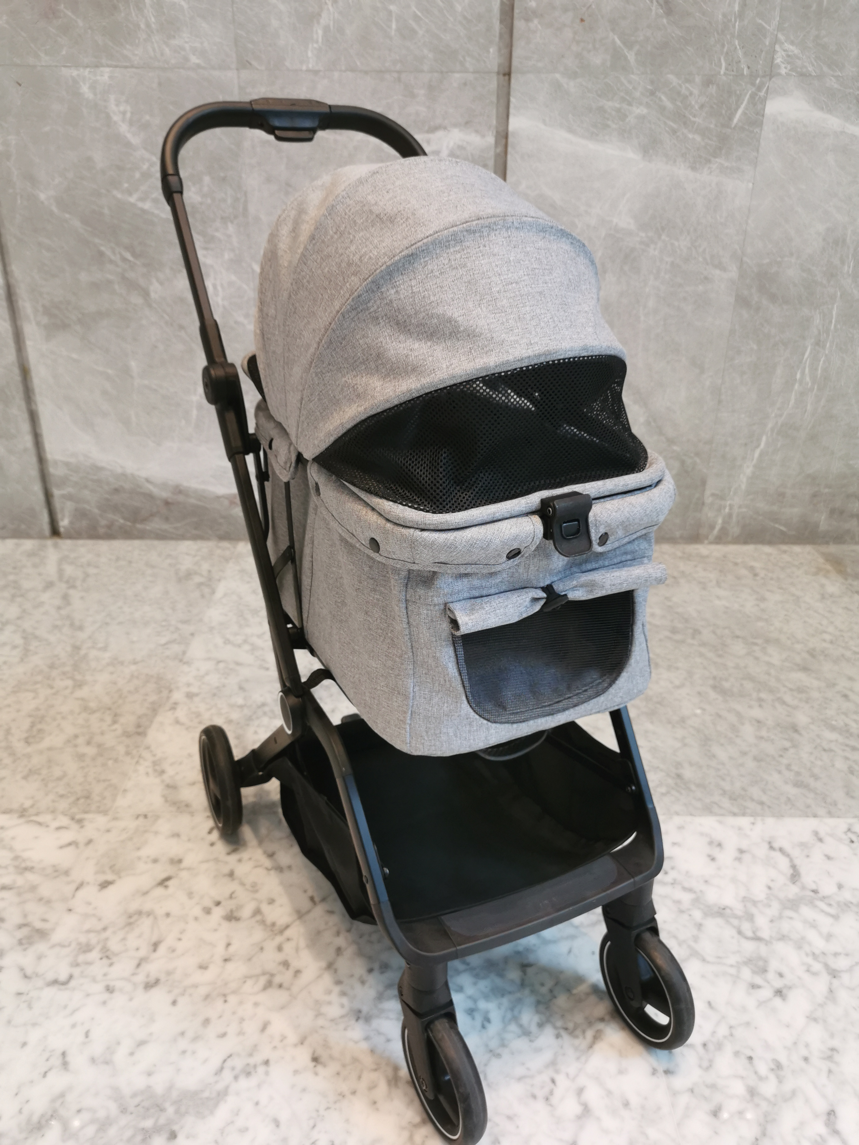 Luxury Pet Dog Stroller One Dog Trolley With Water Repellent 600D Oxford One Hand Automatic  Folding Pet Stroller