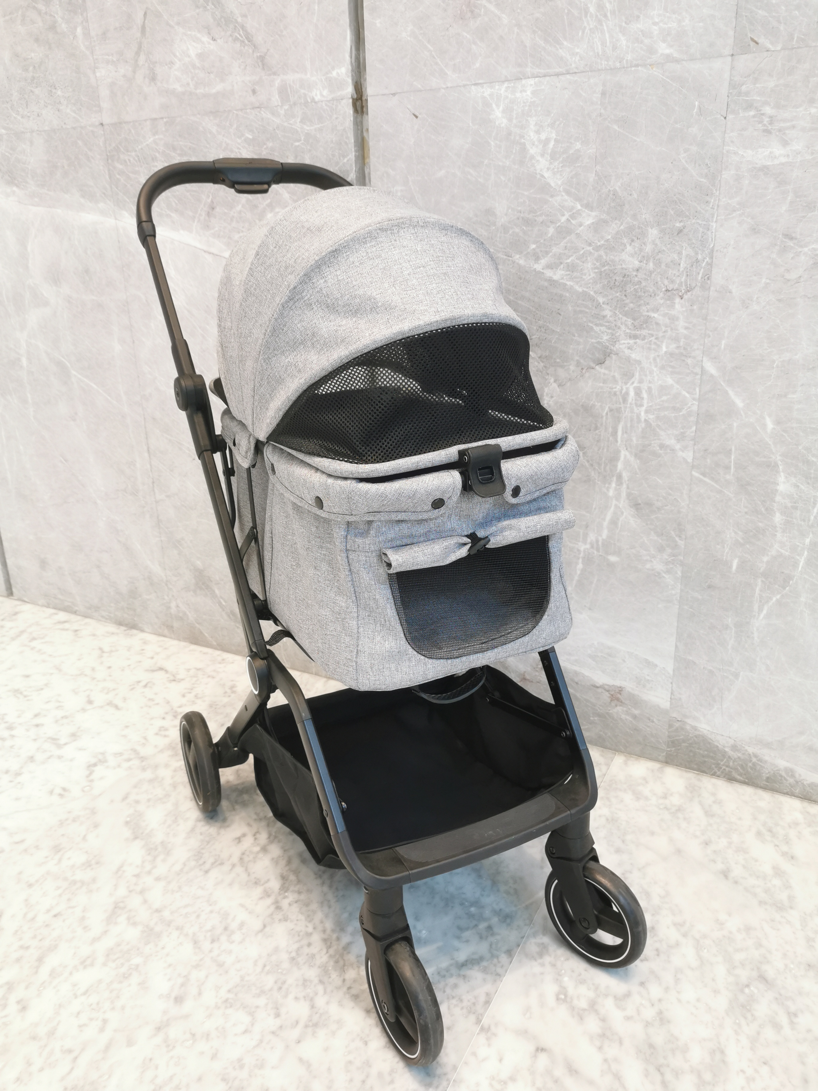 Luxury Pet Dog Stroller One Dog Trolley With Water Repellent 600D Oxford One Hand Automatic  Folding Pet Stroller