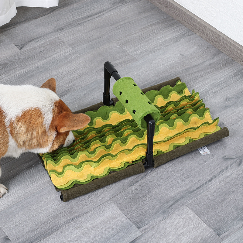 New Arrival Dog Food Dispenser Mat Slow Feeding Rotating System IQ Training Pet Snuffle Mat Dog Food Dispenser Mat