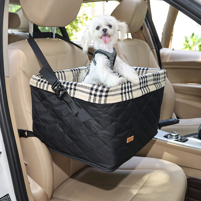 2023 Hot Luxury Nonslip Dual use winter summer durable soft dog hammock car seat bed for back seat