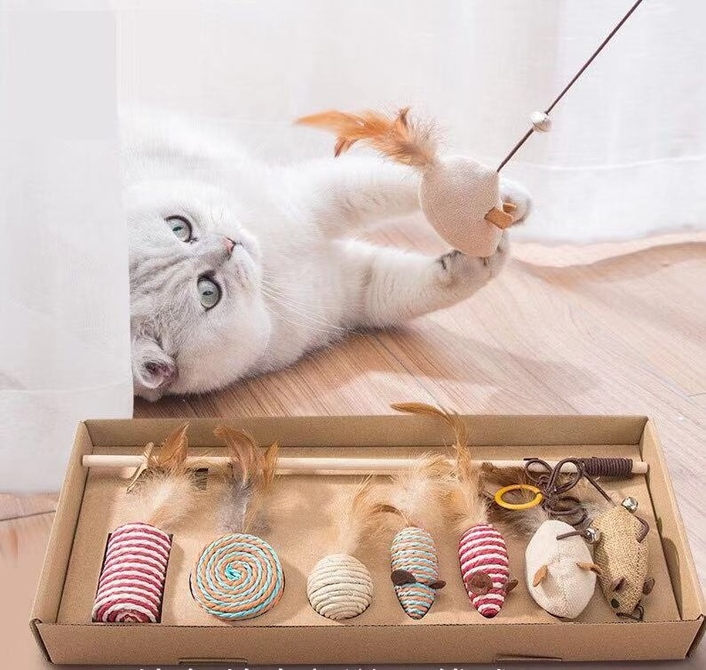 DOKA Hot selling Interactive Cat Toy Set 7 pcs Mouse Toy Gift Box For Best Cat Toy Ever