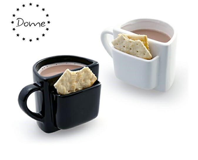 Ceramic promotional funny cup with cookie holder biscuit pocket coffee mug