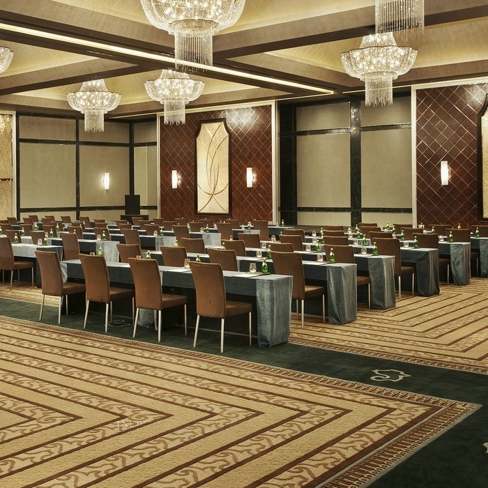 Hand tufted carpet checkboard design carpet for conference/meeting room