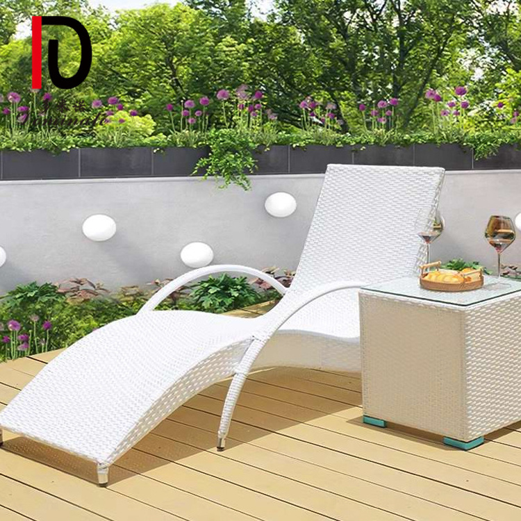 Outdoor Garden Rattan Lounge Chairs adjustable  Pool Lounge Chair set for Poolside