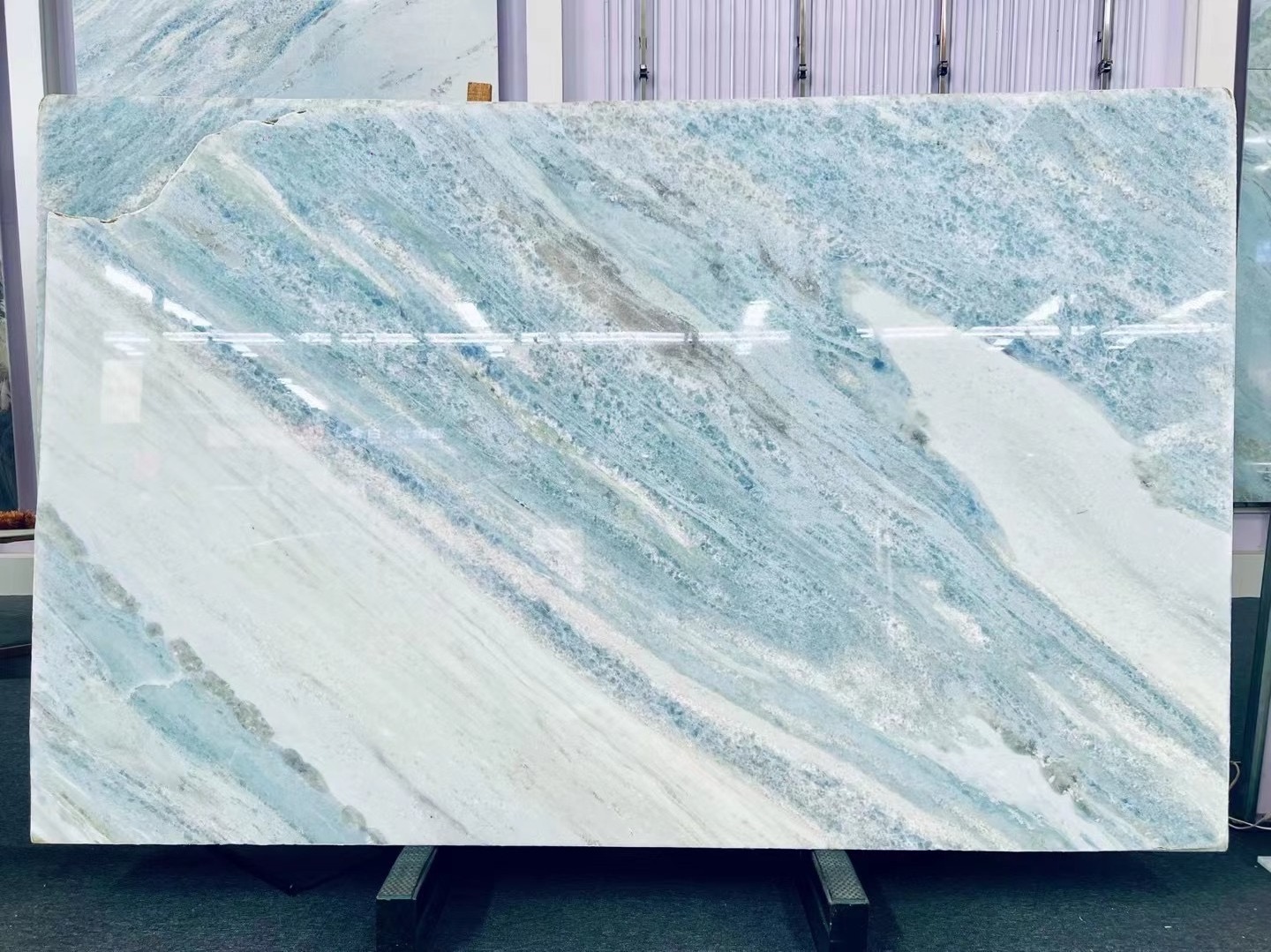 Natural Blue Crystal Quartzite Translucent Marble Quartzite Slab Wall Bar Decor Customized Countertop