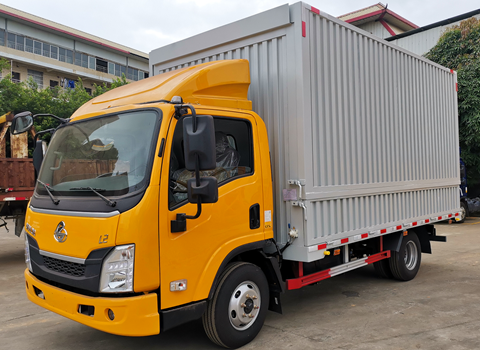 Dongfeng chenglong wing van light truck with wing open box truck for selling