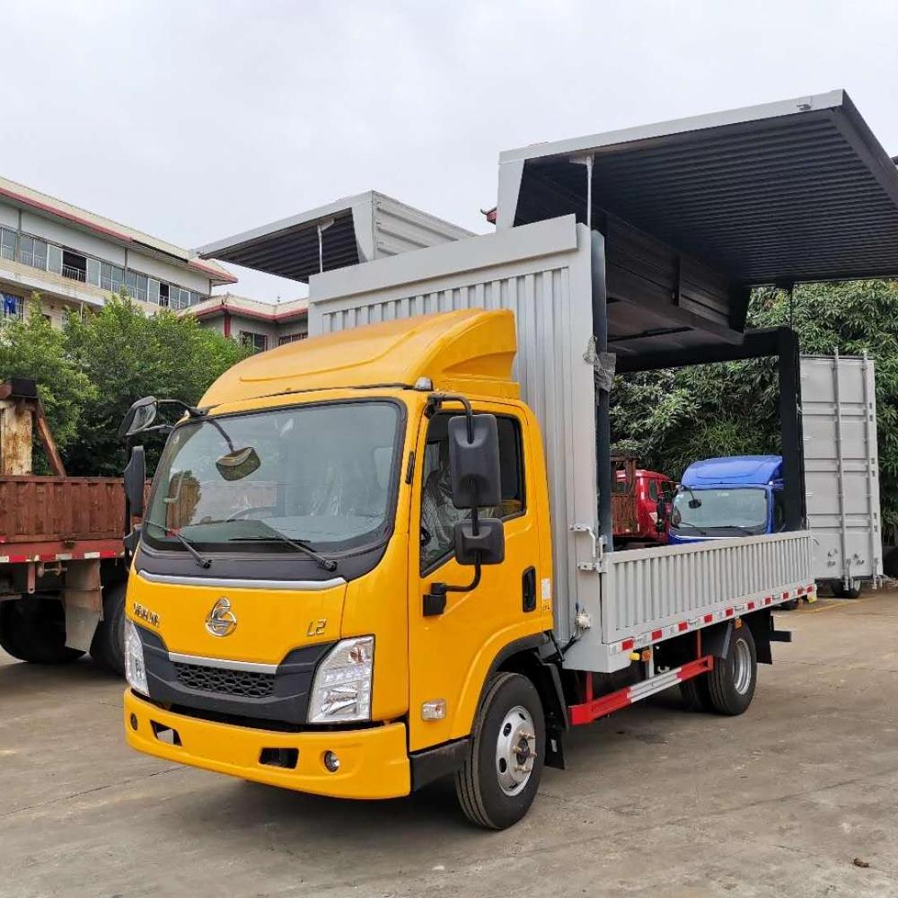 Dongfeng chenglong wing van light truck with wing open box truck for selling