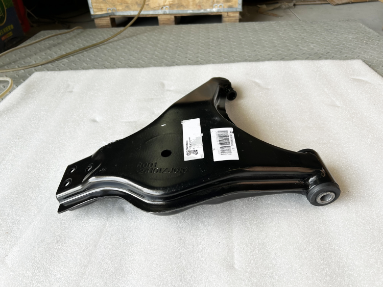 High Performance Light truck parts diesel engine right lower swing arm weldment assembly 2904020R001 aluminum front lever