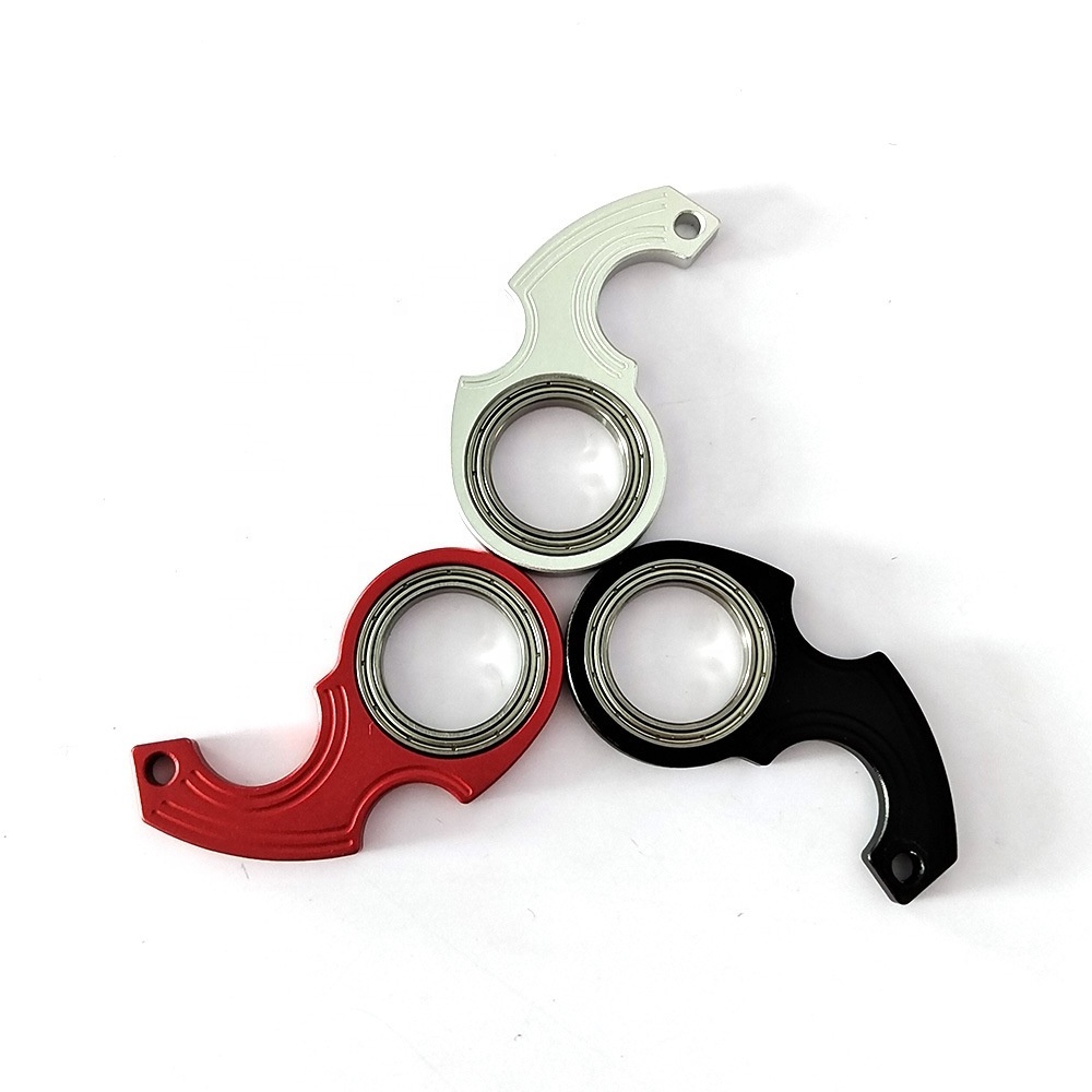 Hot Sale Zinc Alloy Funny Fidget Plastic Anxiety Relief Keychain Spinner Karambit Spinner Ninja Keychain Spinner For Keys